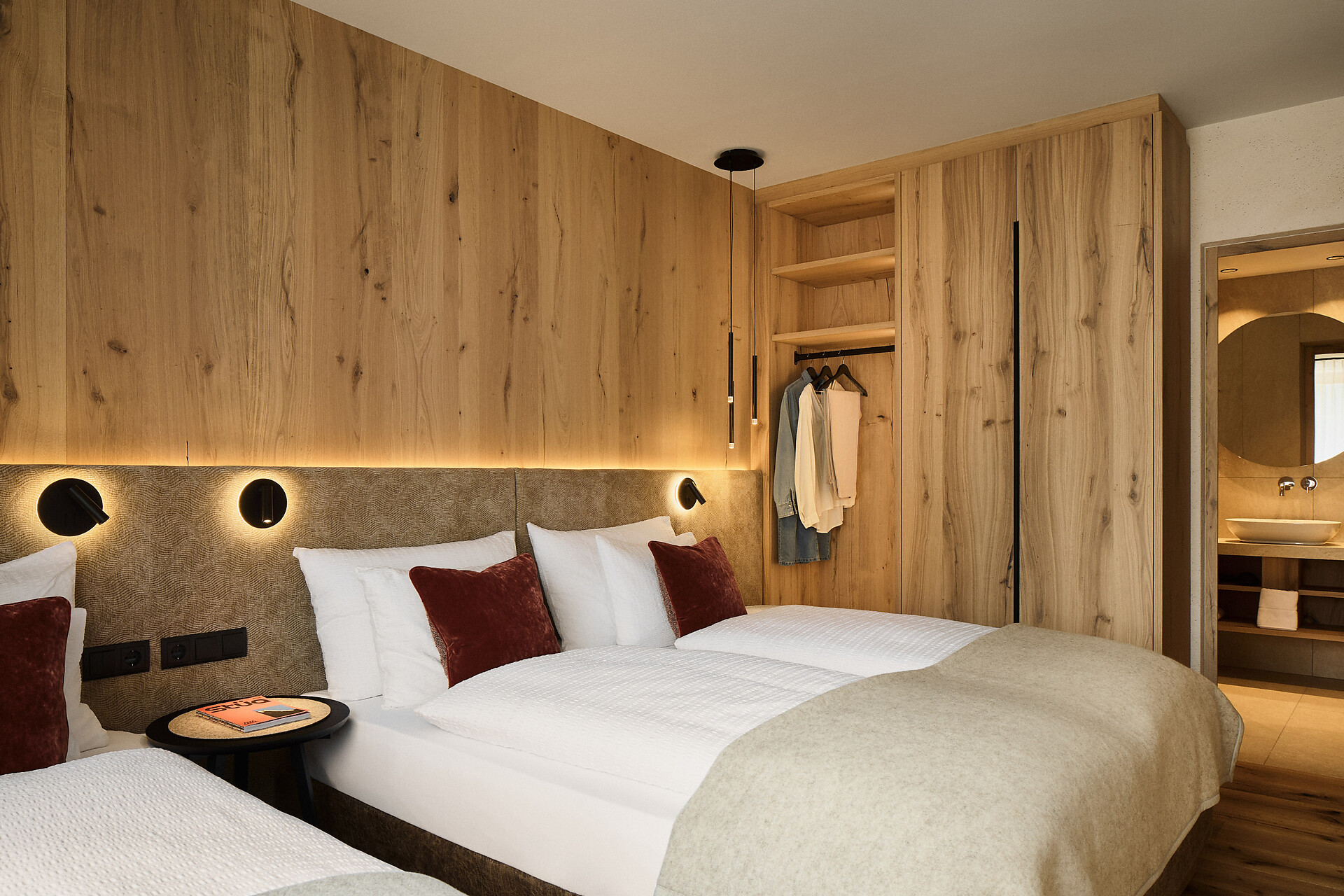 Apartments Chalet Vanzi - Dolomites Region Kronplatz/Plan de Corones - #4 - suedtirol.info