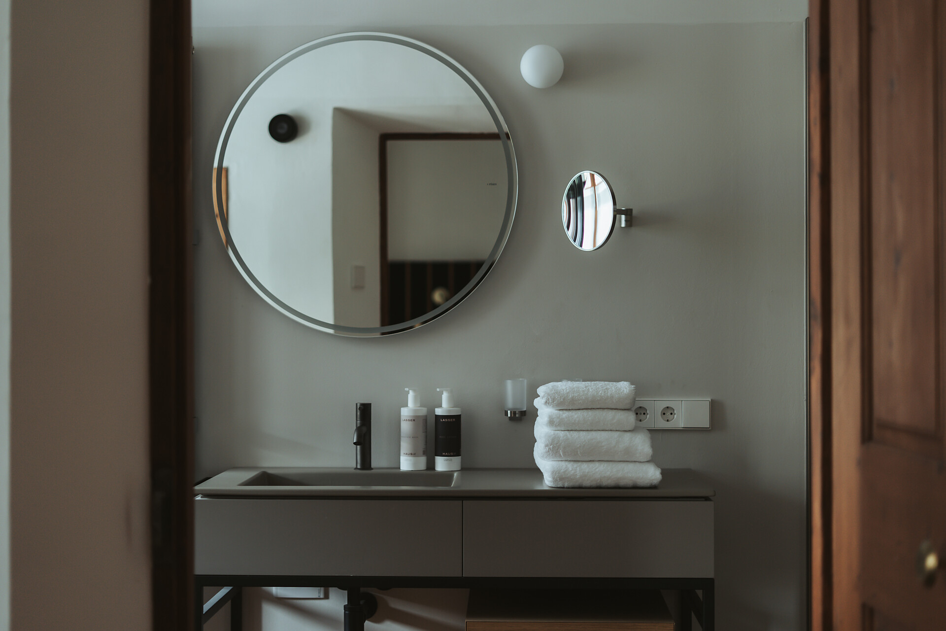 Bathroom double room