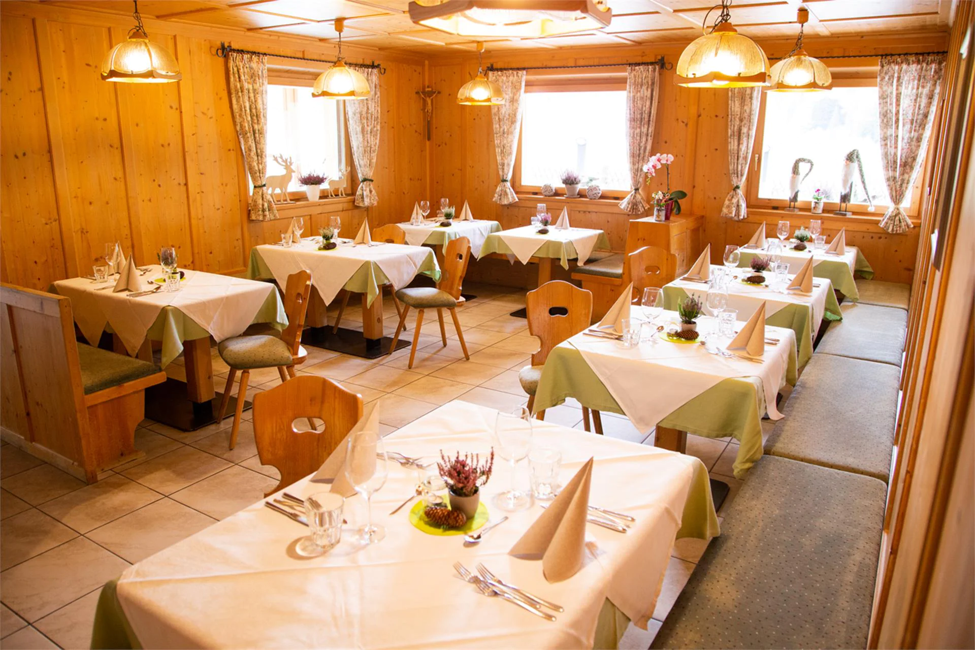 Almhotel Bergerhof Sarntal 12 suedtirol.info