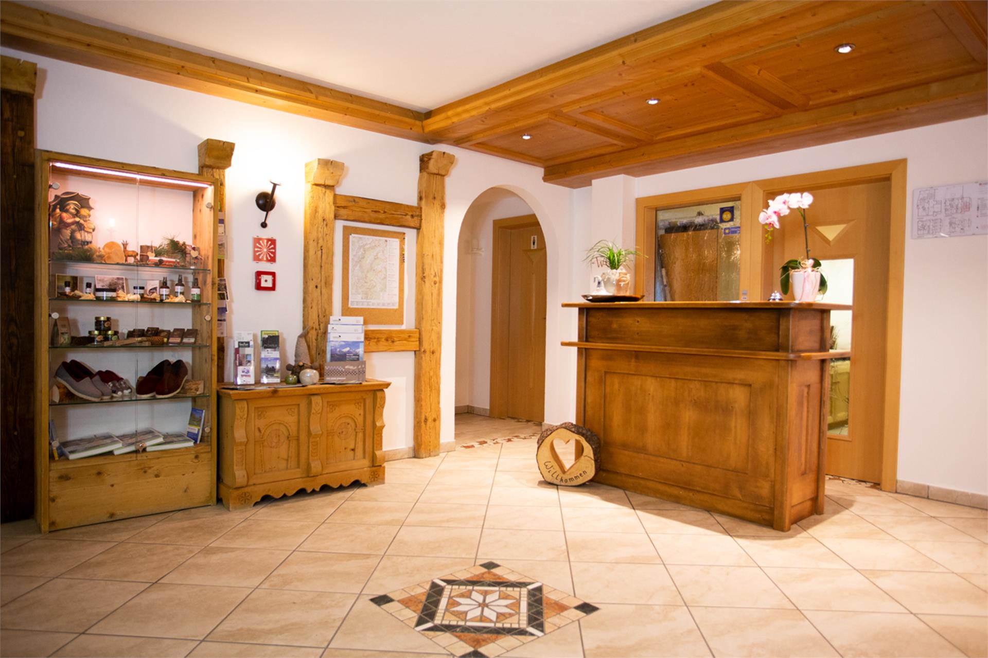 Almhotel Bergerhof Sarentino 6 suedtirol.info