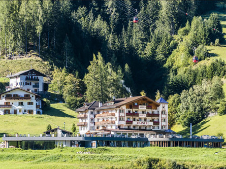 Rainell Dolomites Retreat St.Ulrich 1 suedtirol.info