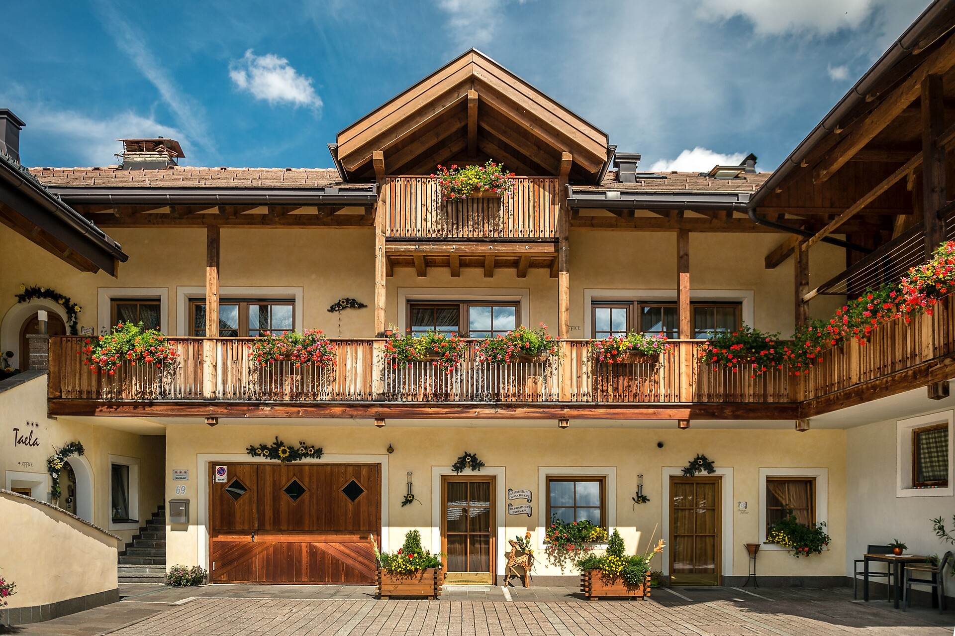 Taela Apartments San Cassiano