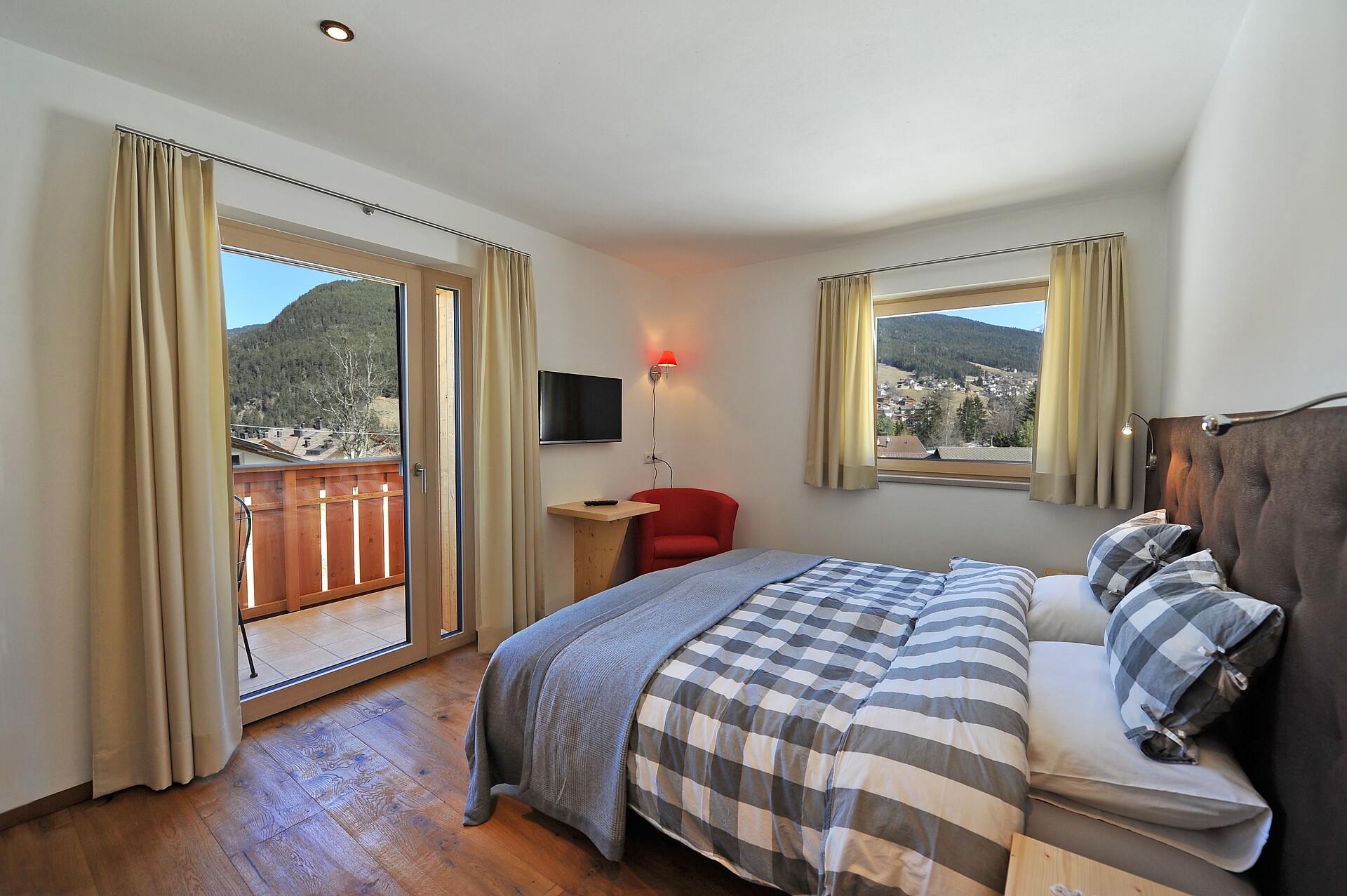Apartments Cesa Leni Ortisei Val Gardena Dolomites