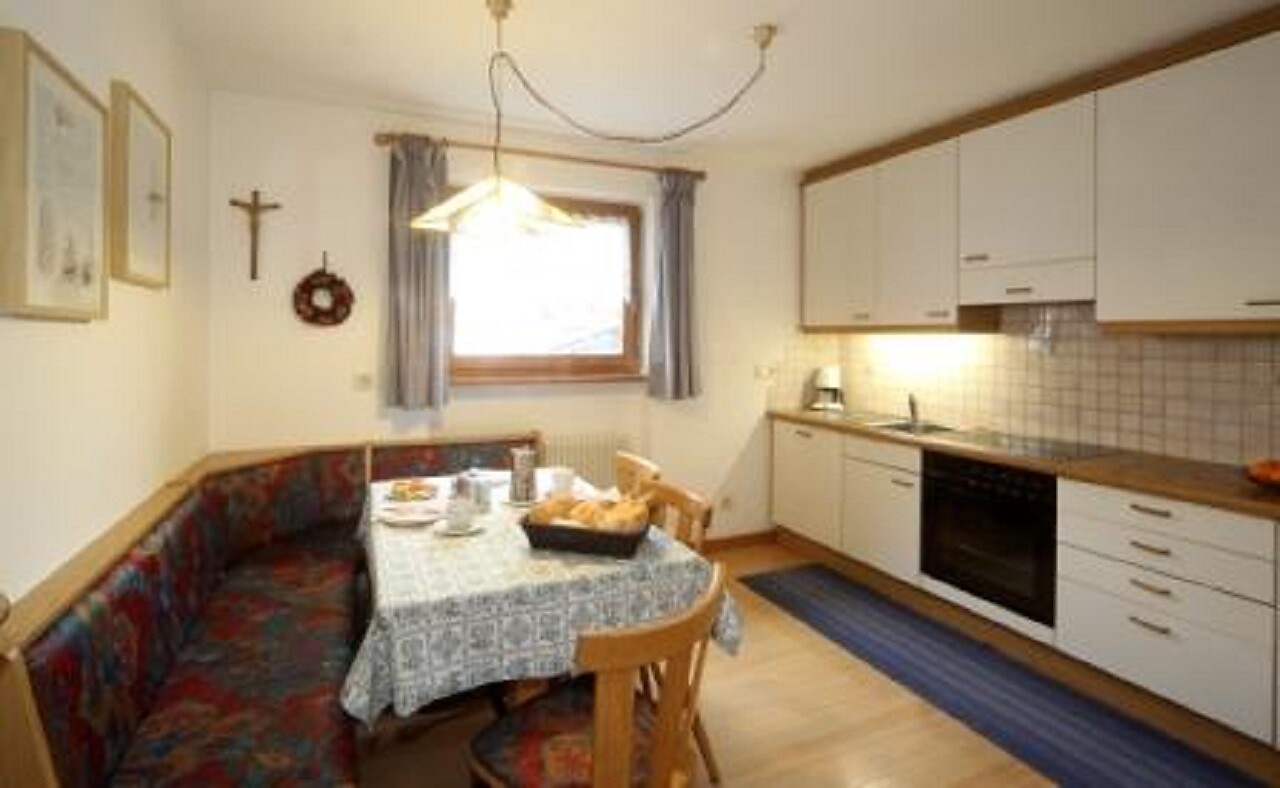 Apartment 5 pax: kitchen