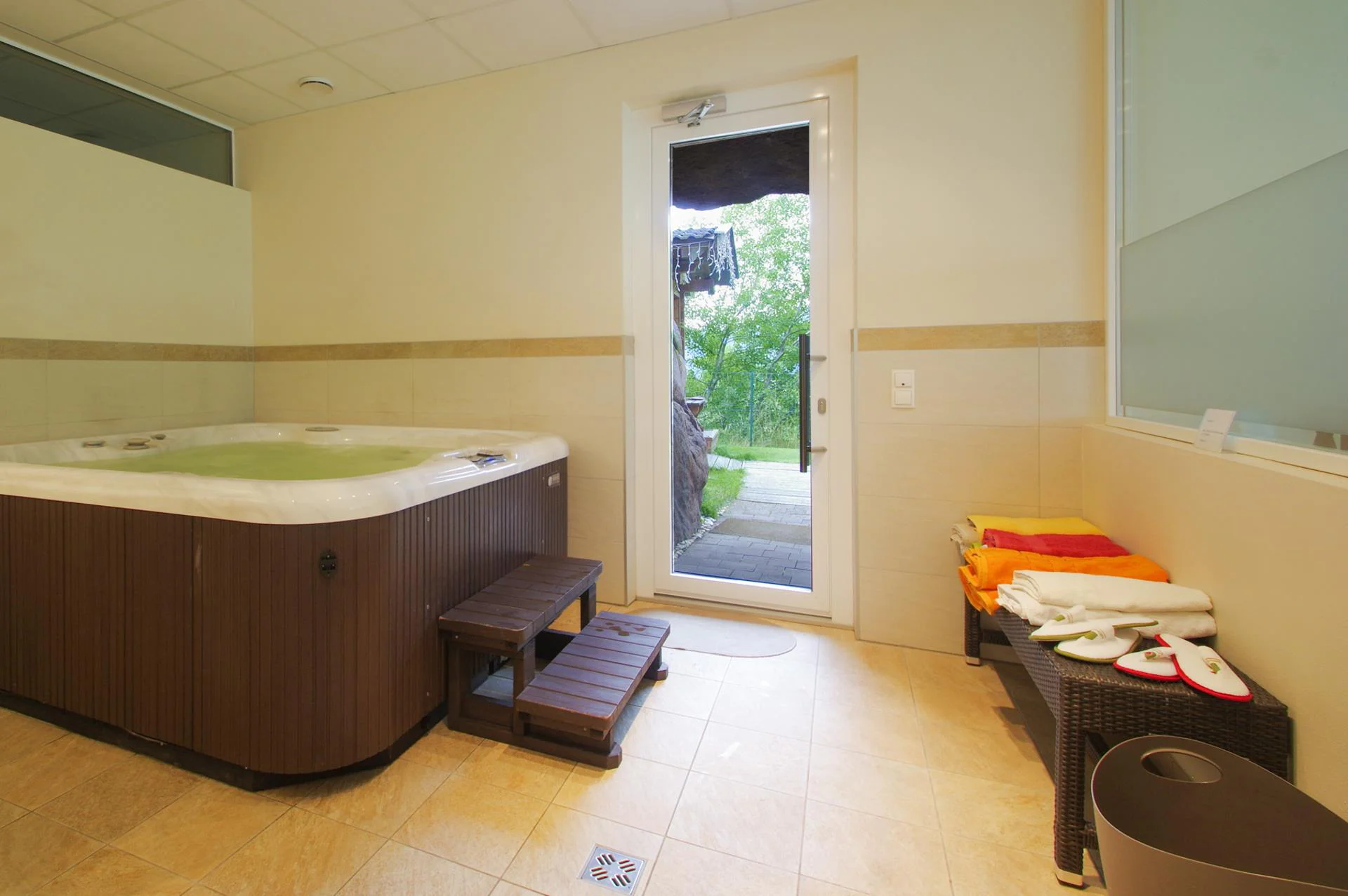 Apartment Hotel Christine Avelengo 17 suedtirol.info