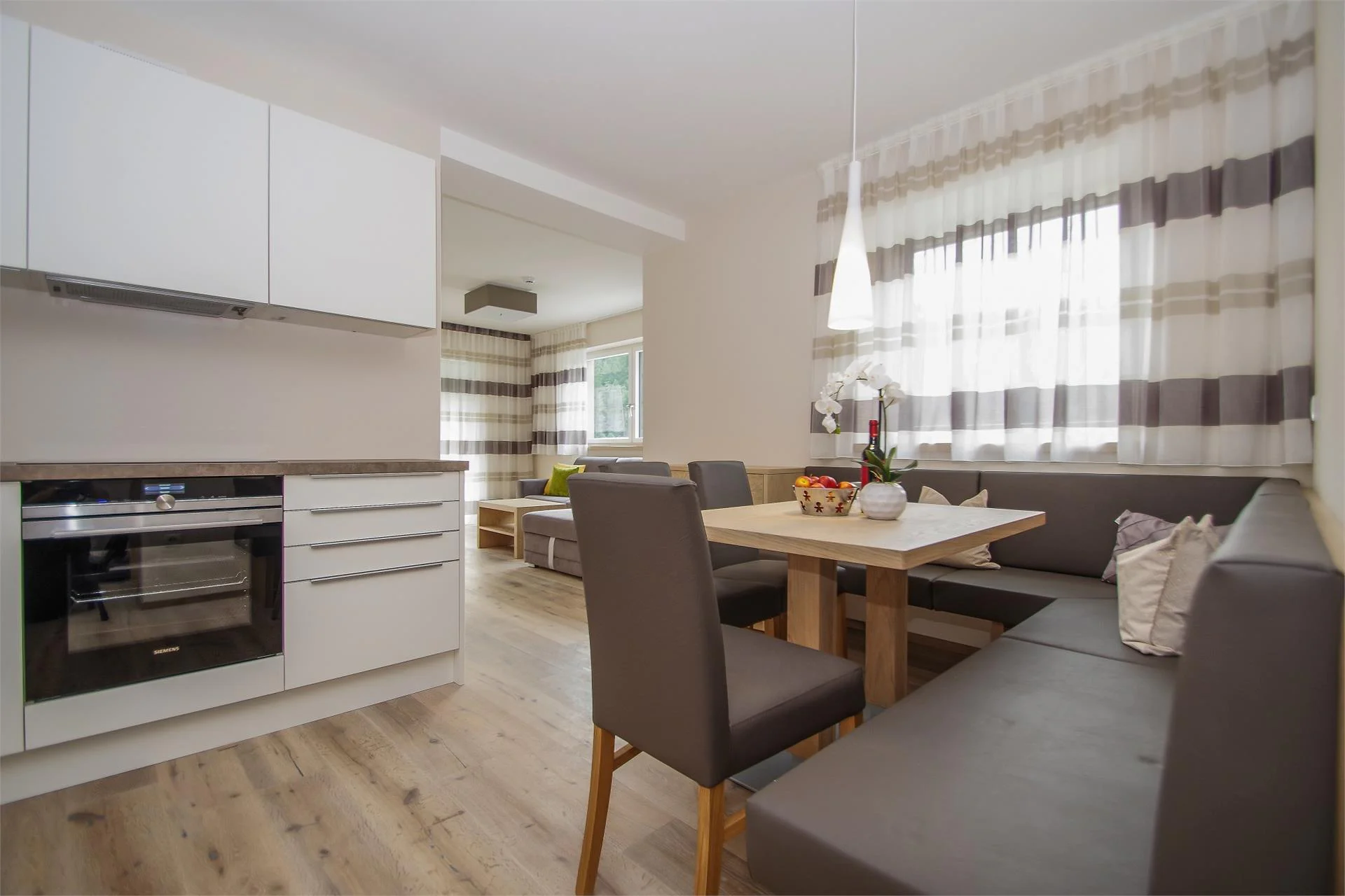 Apartment Hotel Christine Avelengo 4 suedtirol.info
