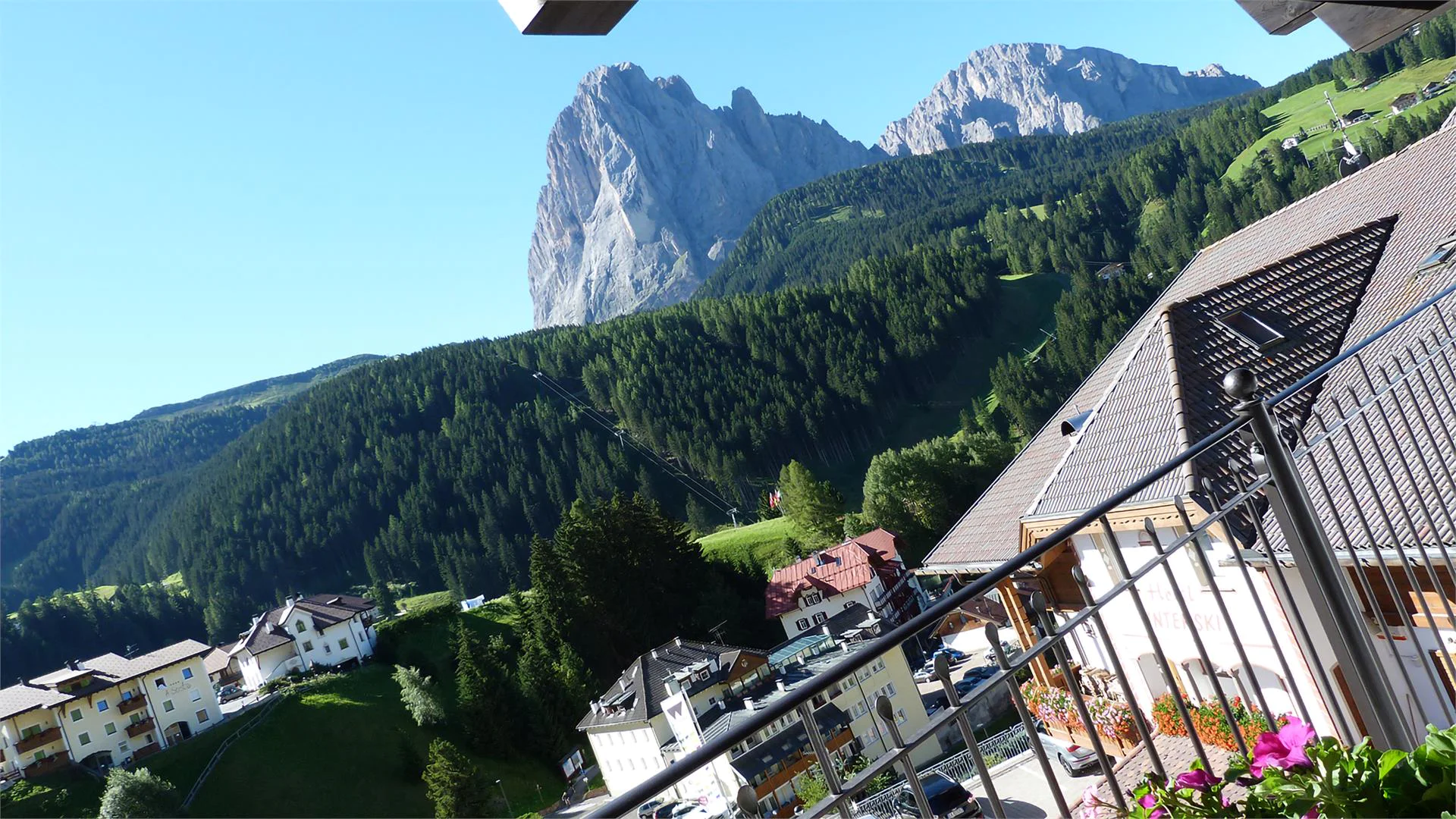 Apartments Cesa Gardis S.Crestina Gherdëina/Santa Cristina Val Gardana 8 suedtirol.info