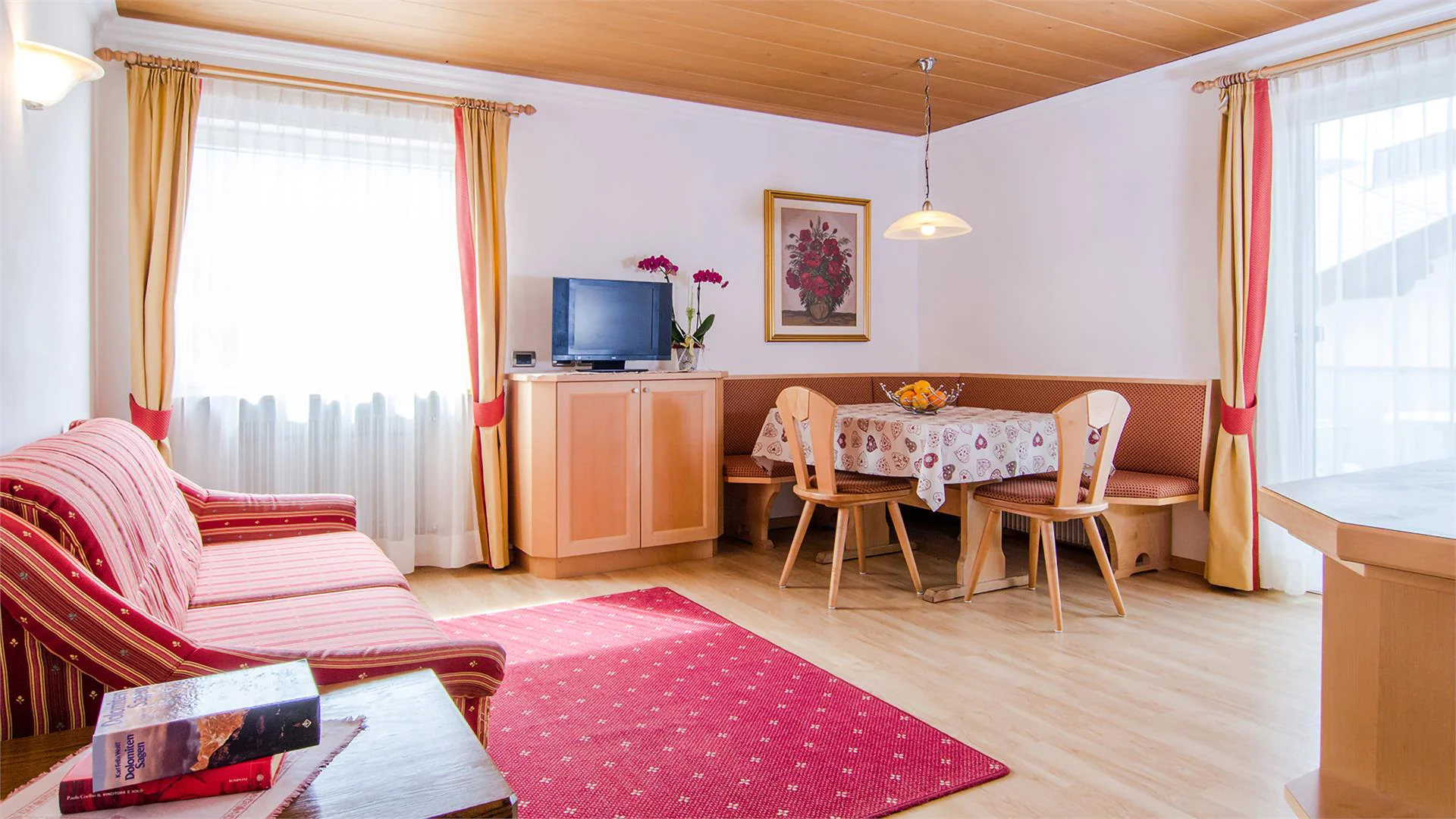 Apartments Cesa Gardis S.Crestina Gherdëina/Santa Cristina Val Gardana 20 suedtirol.info