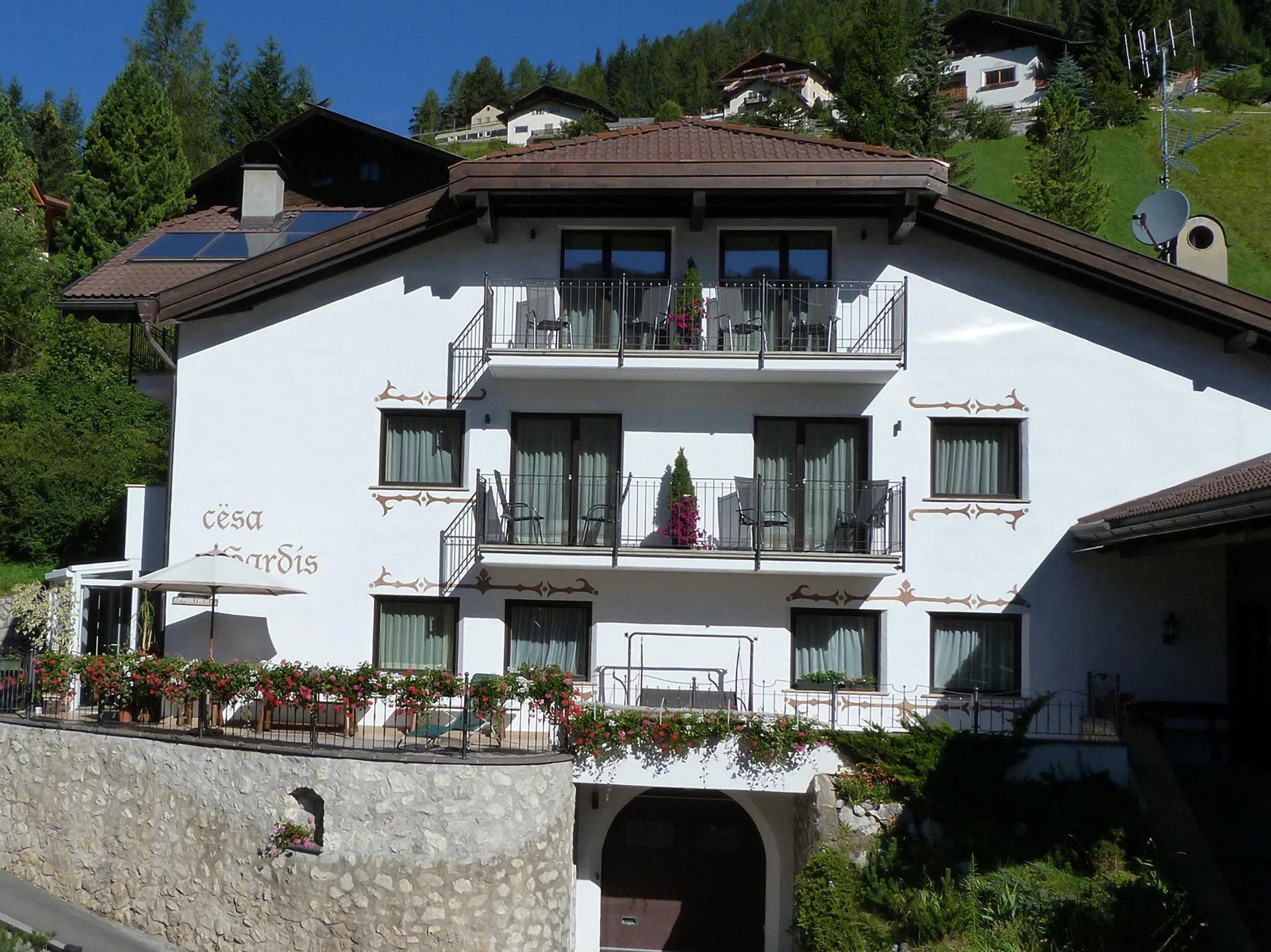 Apartments Cesa Gardis S.Crestina Gherdëina/Santa Cristina Val Gardana 1 suedtirol.info