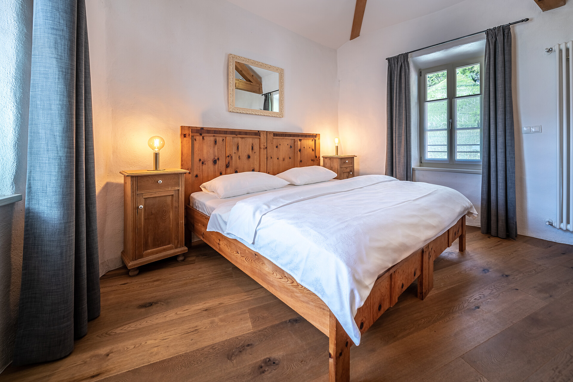 Rooms & Suites