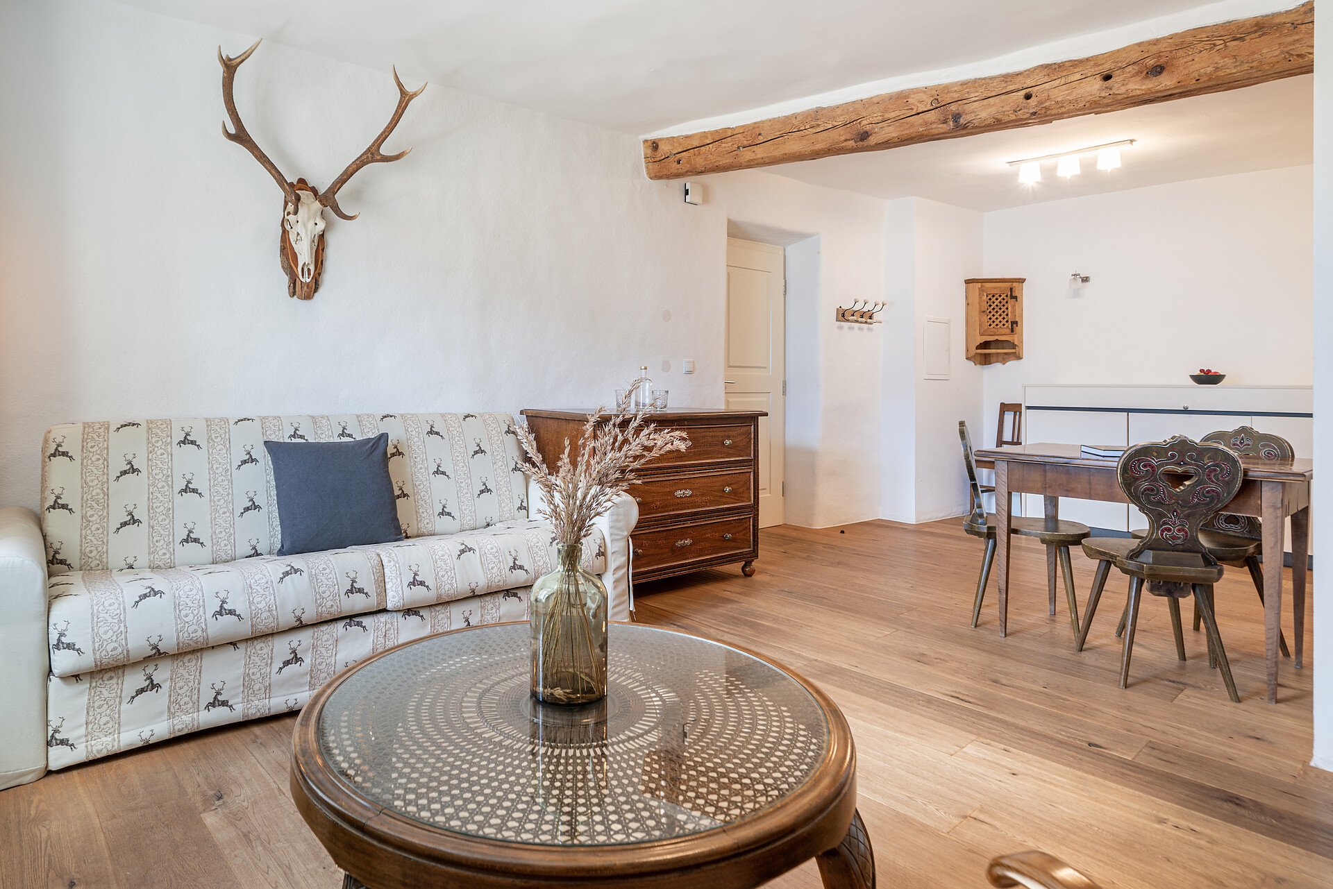 Rooms & Suites