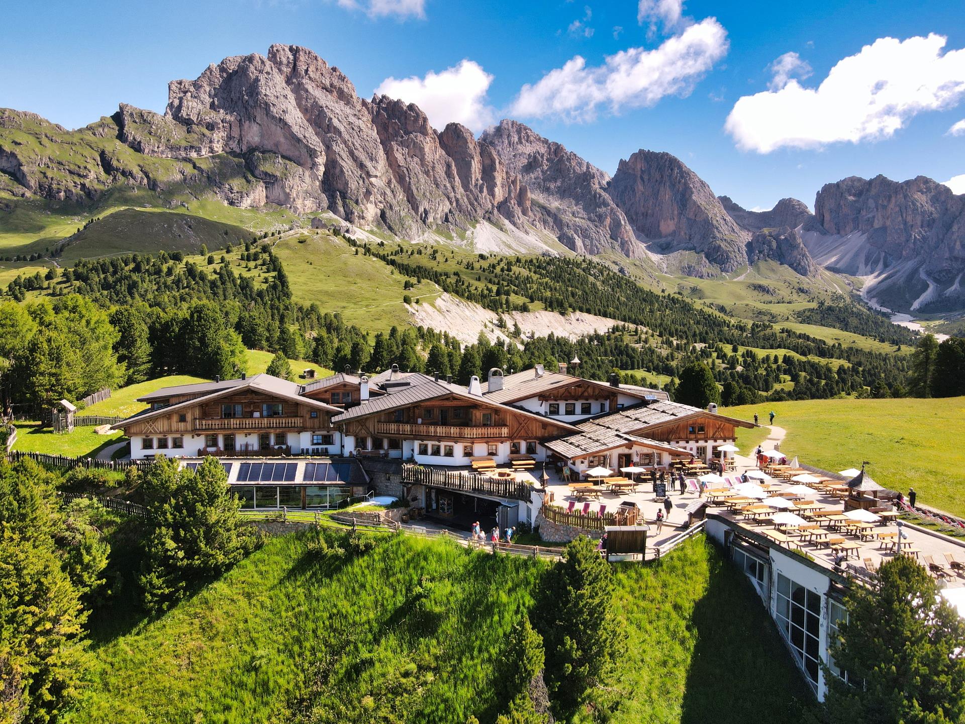 Almhotel Col Raiser S.Crestina Gherdëina/Santa Cristina Val Gardana 1 suedtirol.info