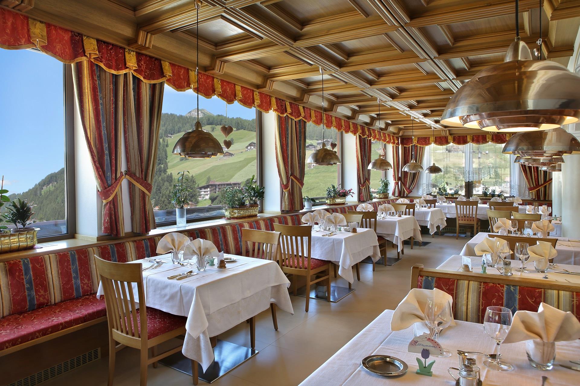 Astor Suites B&B Wolkenstein 10 suedtirol.info