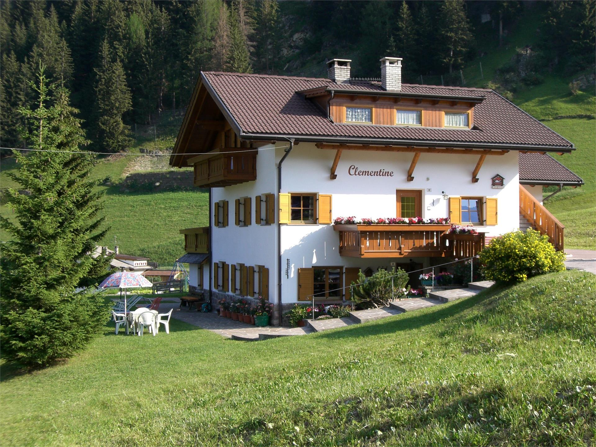 Apartments Clementine Wolkenstein 1 suedtirol.info
