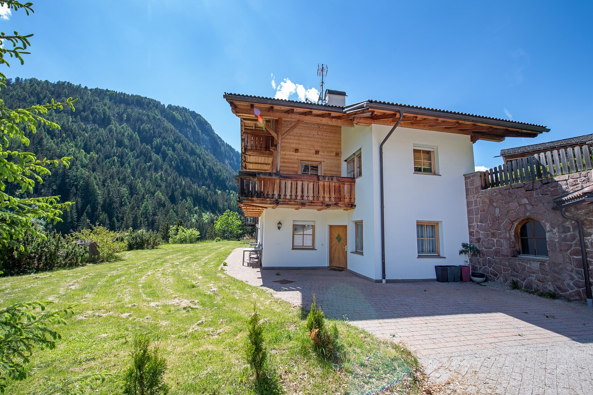 Apartment Berdan