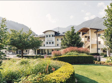 Alpenpalace Luxury Hideaway & Spa Retreat Ahrntal/Valle Aurina 1 suedtirol.info