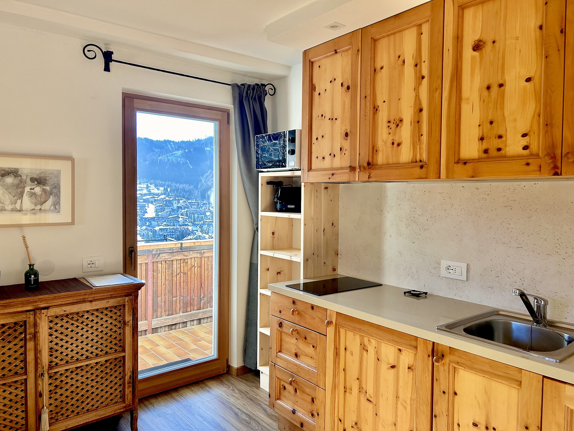 Kitchenette 3