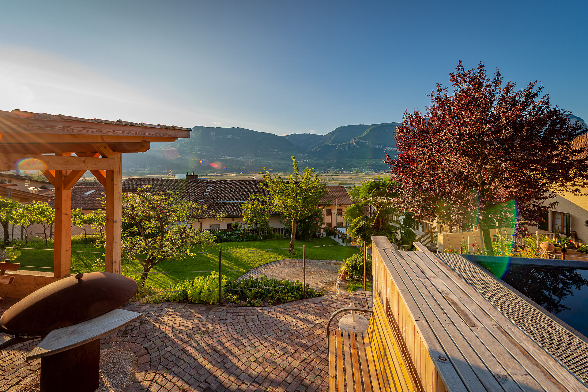 Ansitz Eggenheim - Südtiroler Weinstraße - #12 - suedtirol.info