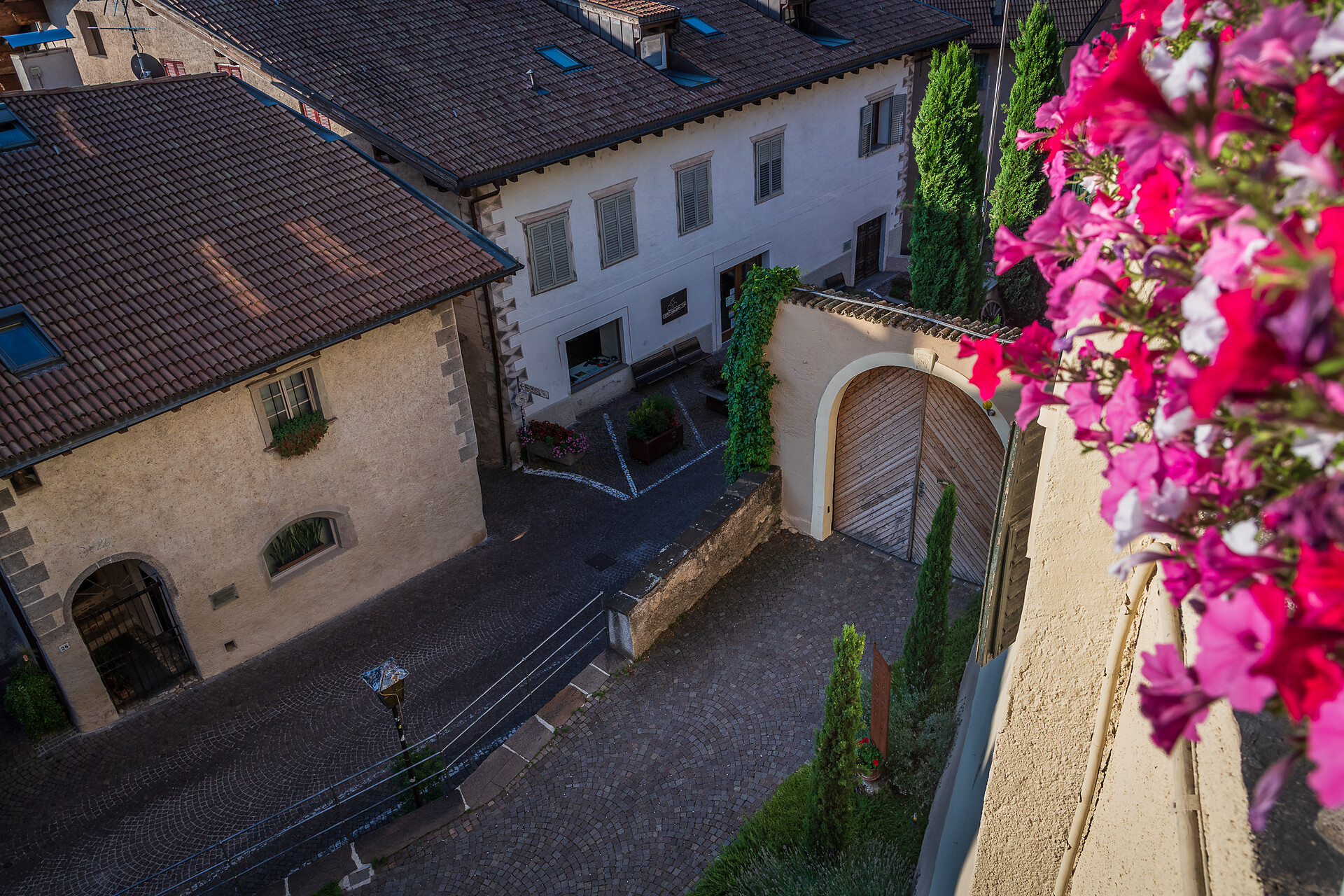 Ansitz Eggenheim - Südtiroler Weinstraße - #4 - suedtirol.info