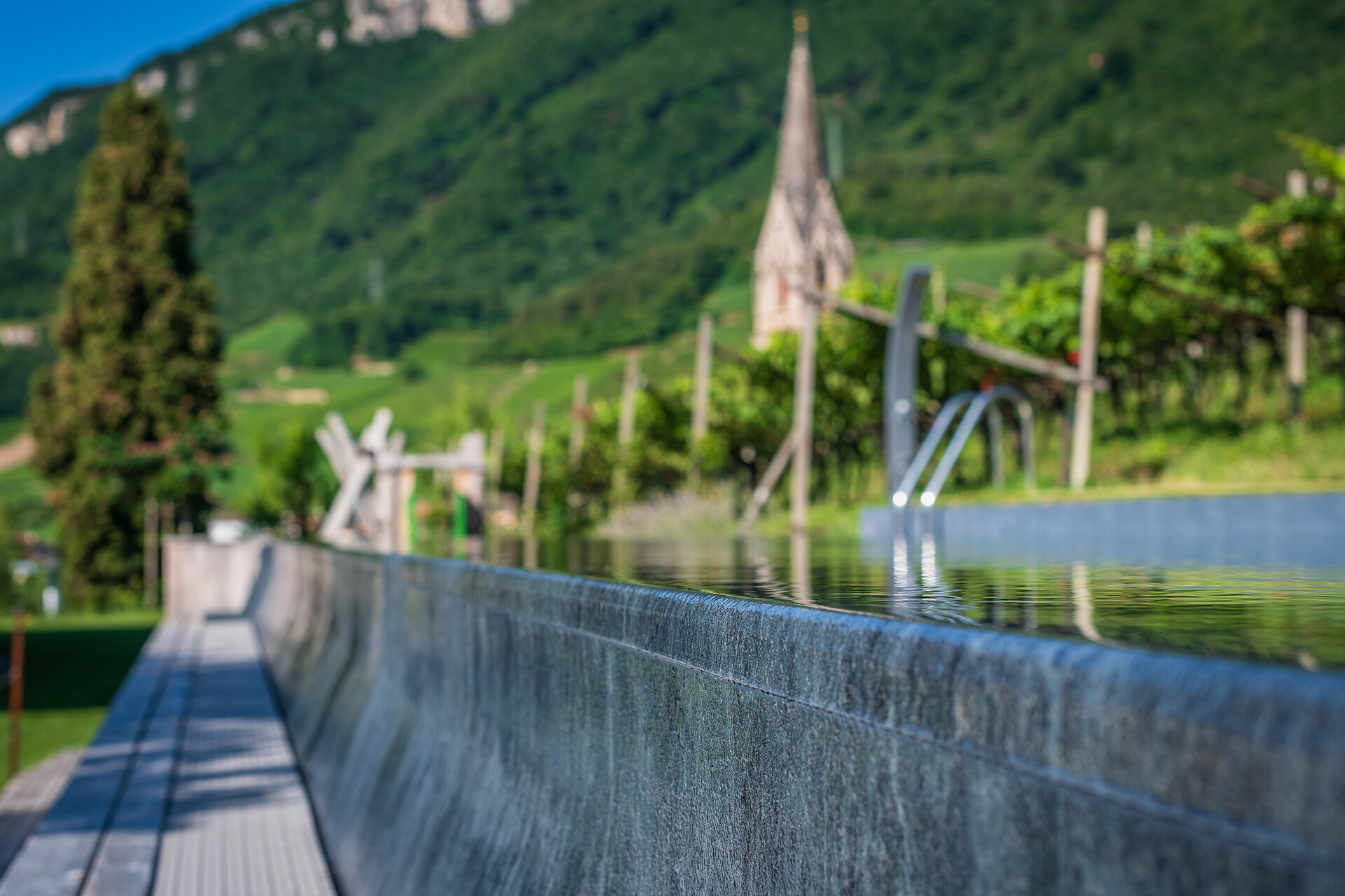 Ansitz Eggenheim - Südtiroler Weinstraße - #11 - suedtirol.info