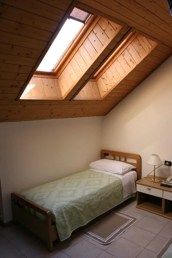 ALBERGO TRATTORIA HOFER Bolzano 7 suedtirol.info