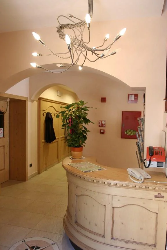 ALBERGO TRATTORIA HOFER Bolzano 9 suedtirol.info