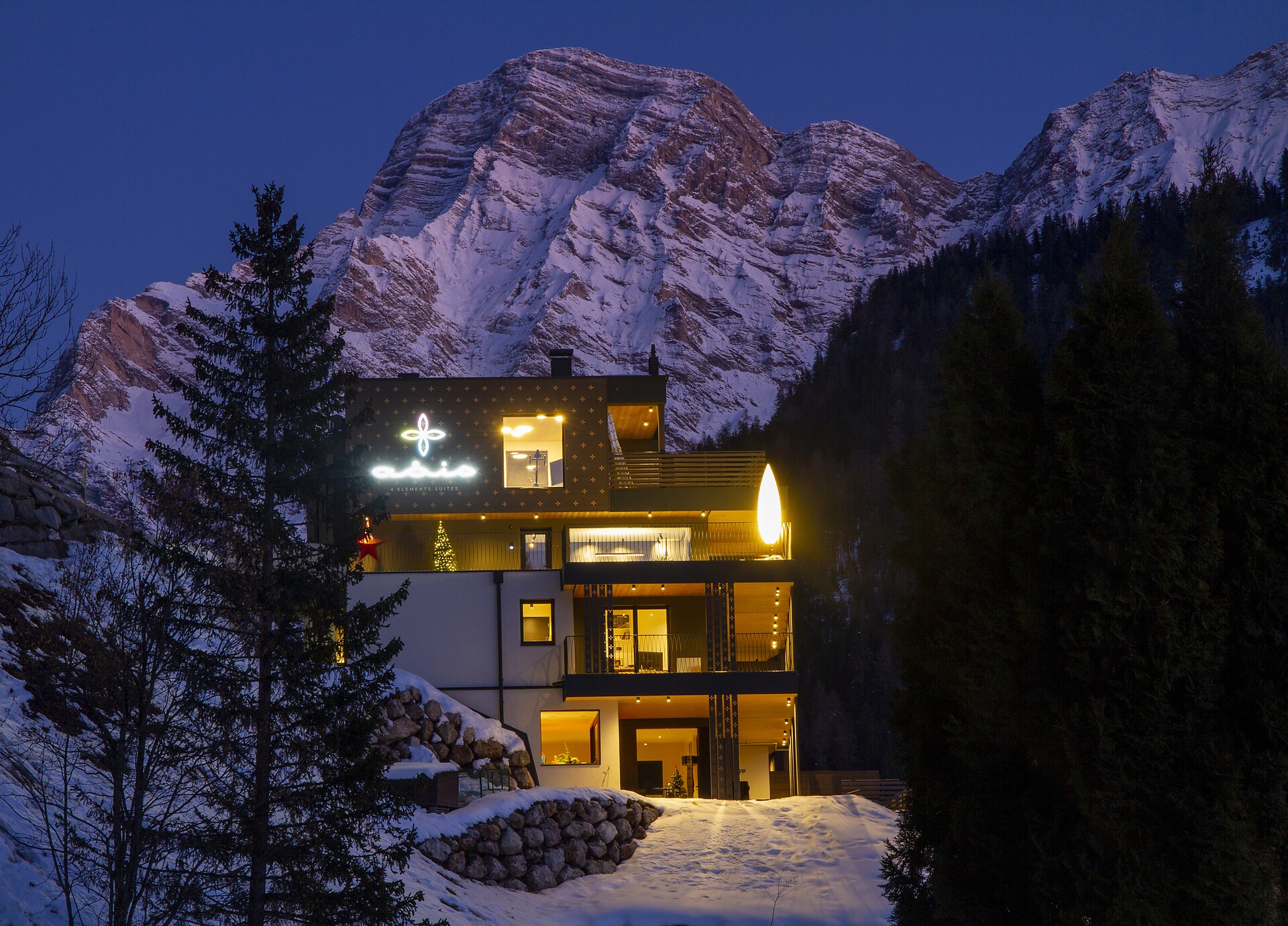 Apartments Aois 4 elements suits