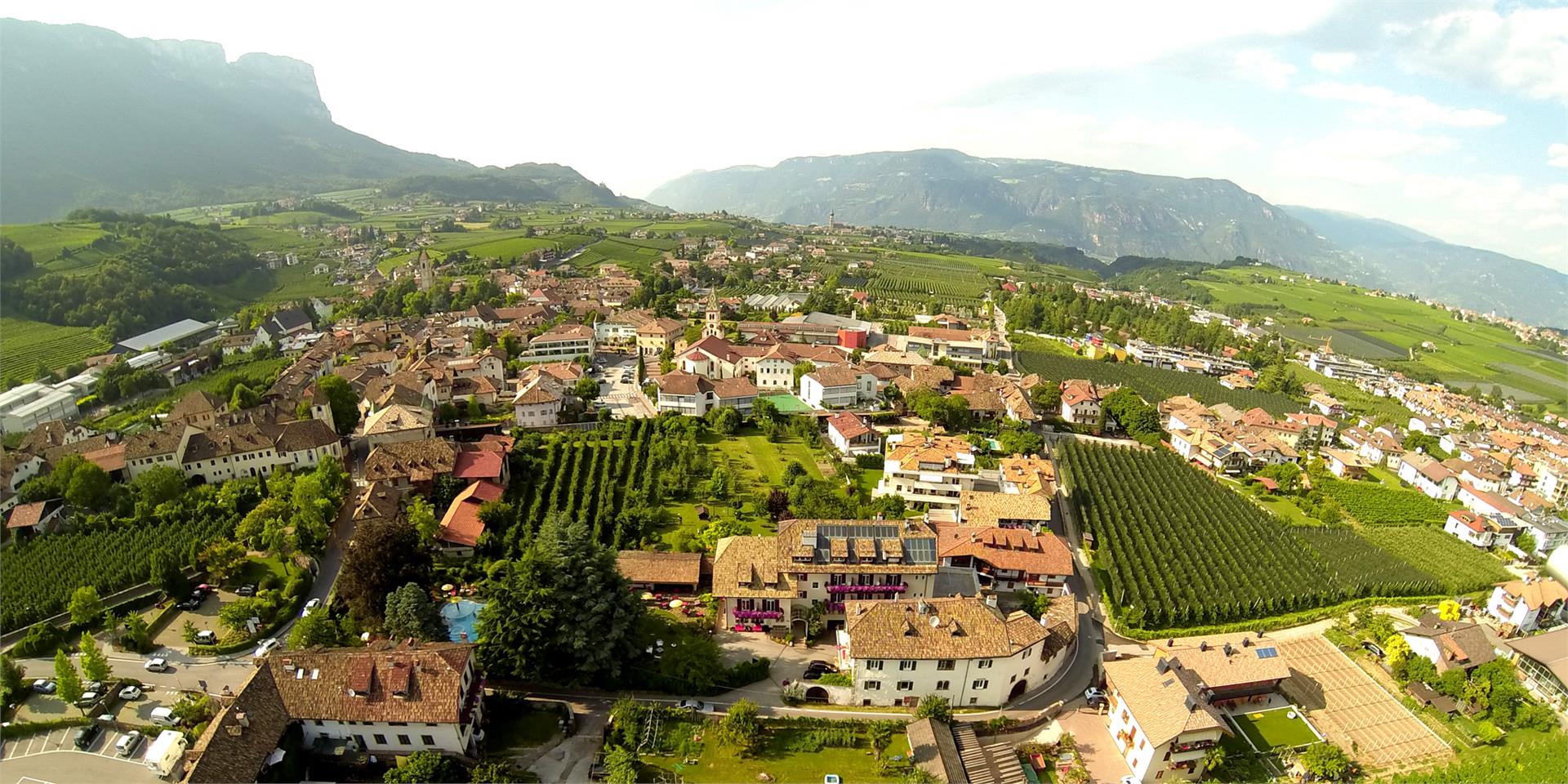 Angerburg Blumenhotel Eppan an der Weinstraße 4 suedtirol.info