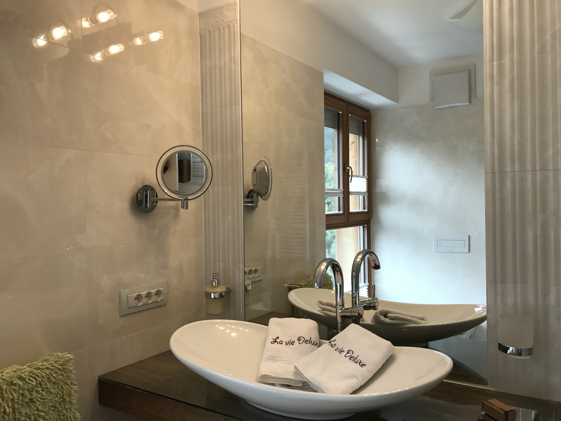 Deluxe apartment Südtirol con privat sauna and balcony