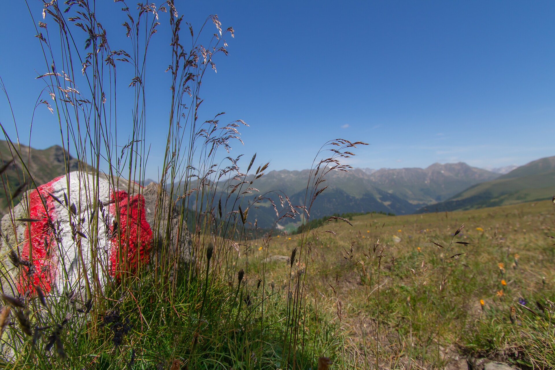 Hiking in Val Casies Valley
