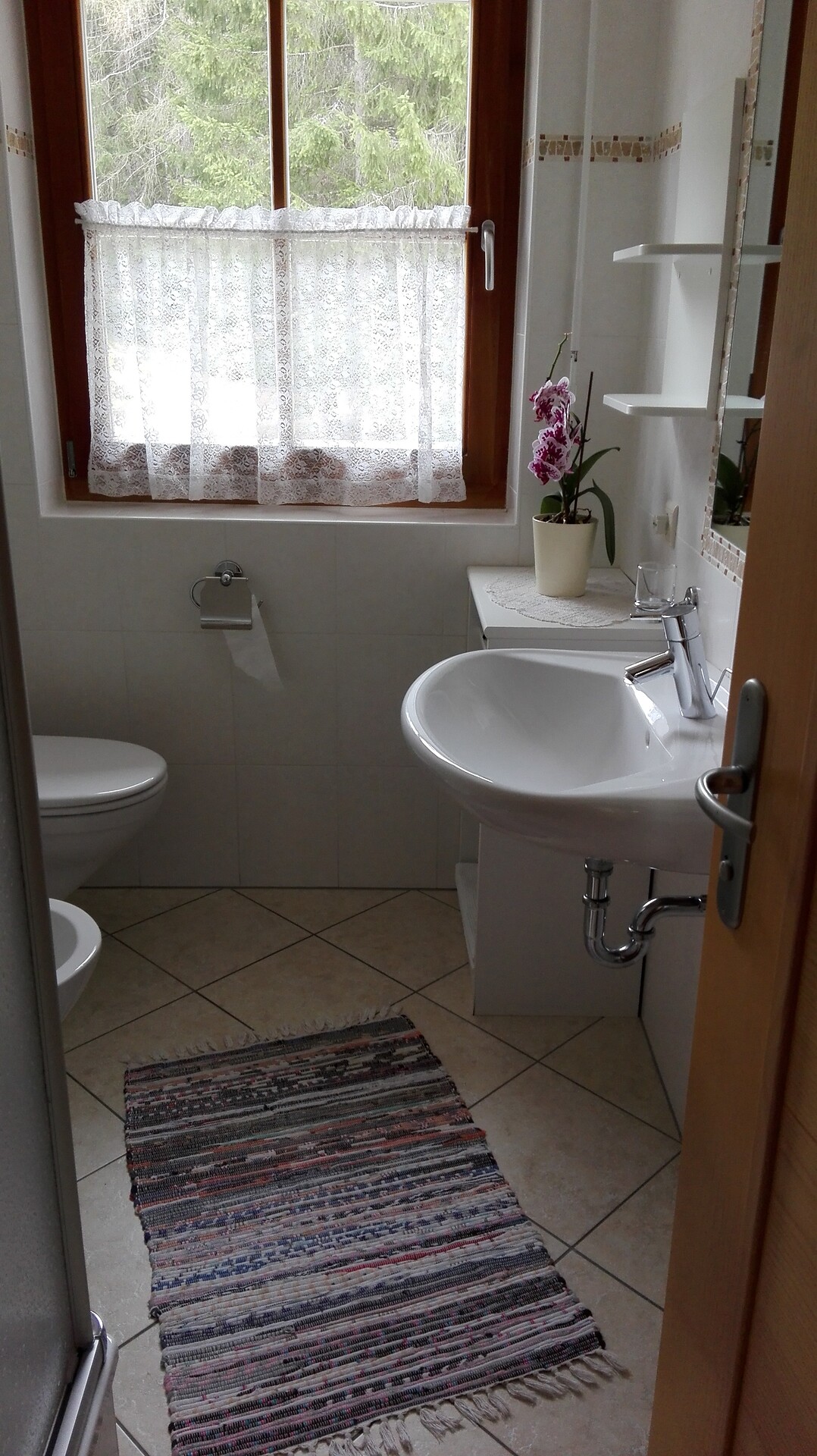 bathroom ( 4 persons )