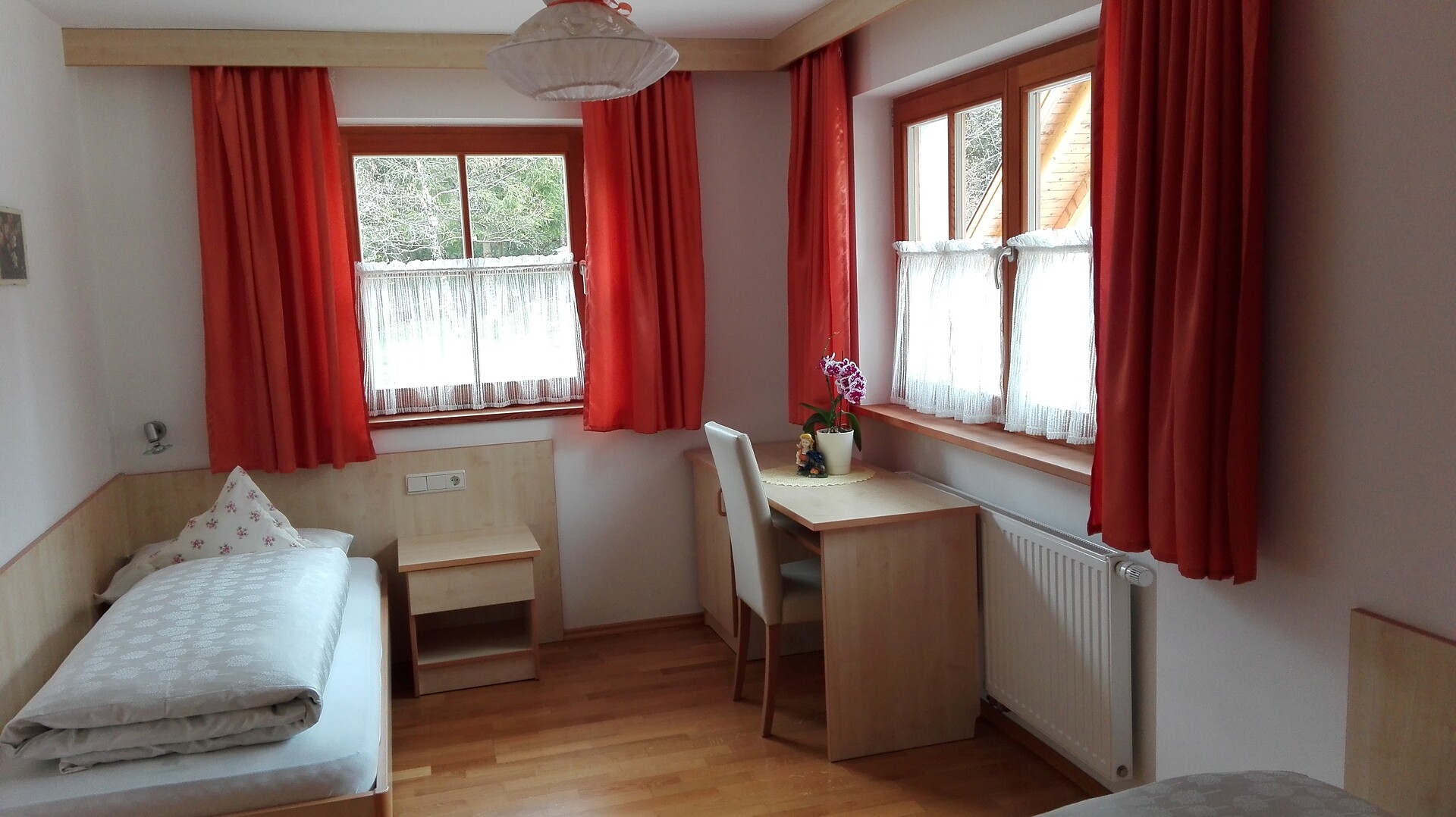bedroom( 4 people)