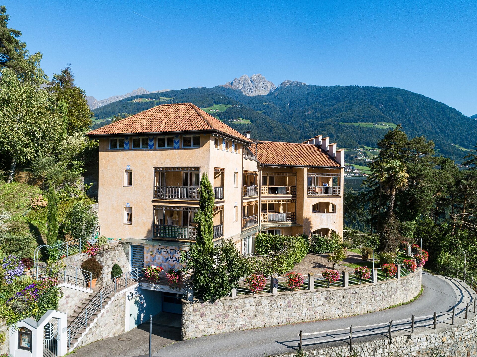 Apartments Apartmenthaus am Waalweg - Hafele Georg Riffian/Rifiano 1 suedtirol.info