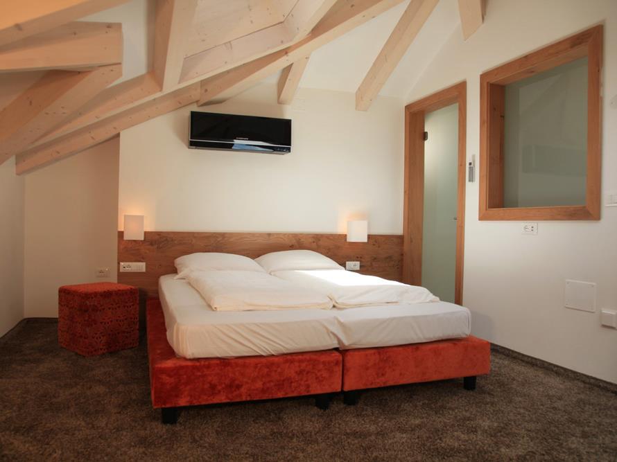 Ansitz Überbacherhof Tramin an der Weinstraße/Termeno sulla Strada del Vino 12 suedtirol.info