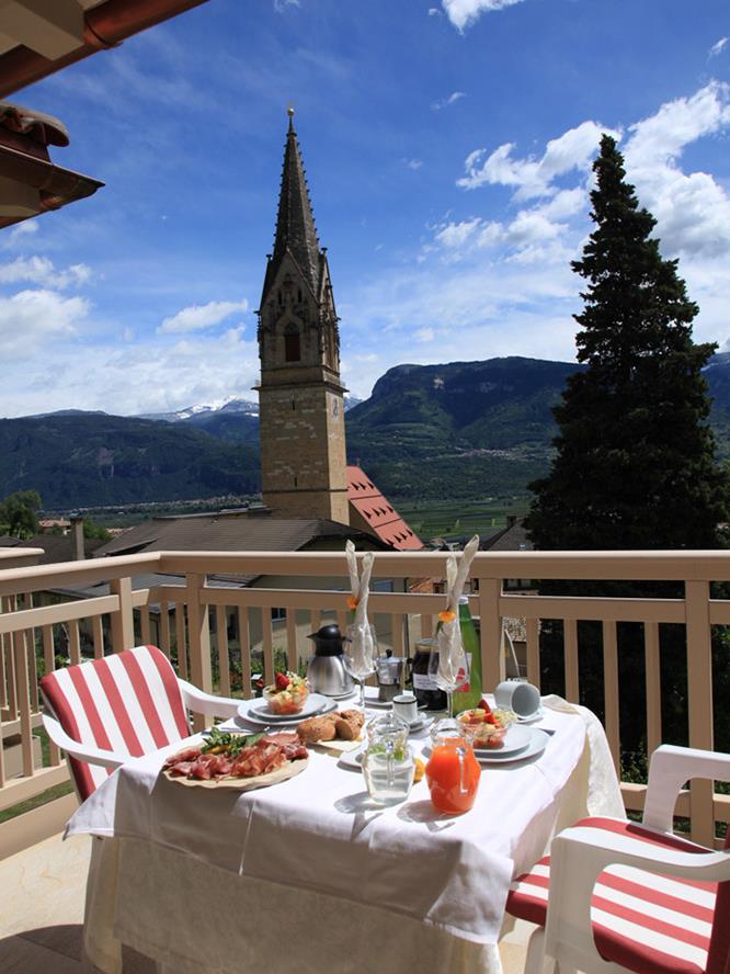 Ansitz Überbacherhof Tramin an der Weinstraße/Termeno sulla Strada del Vino 5 suedtirol.info