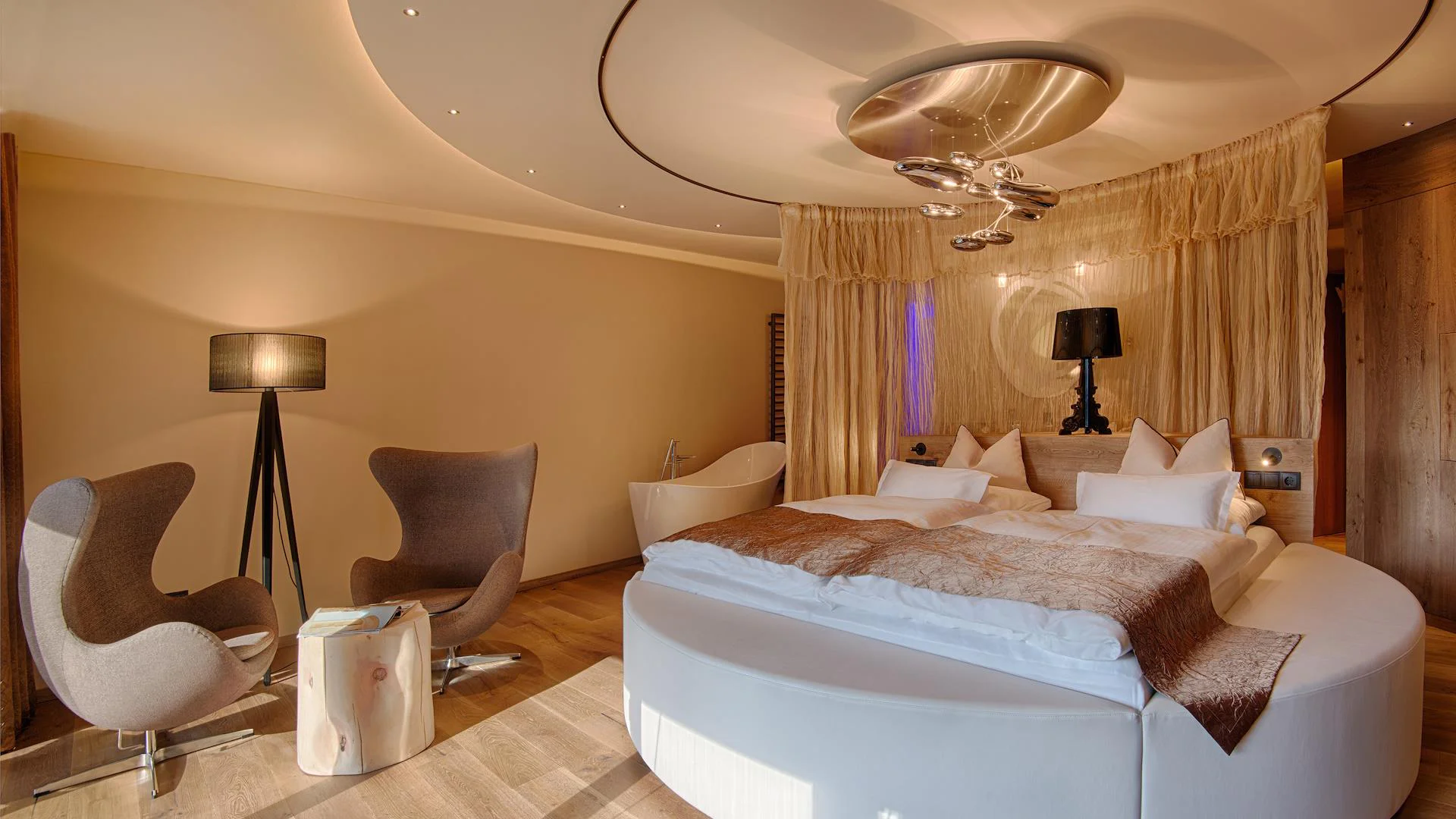 AMONTI Wellnessresort Ahrntal 25 suedtirol.info