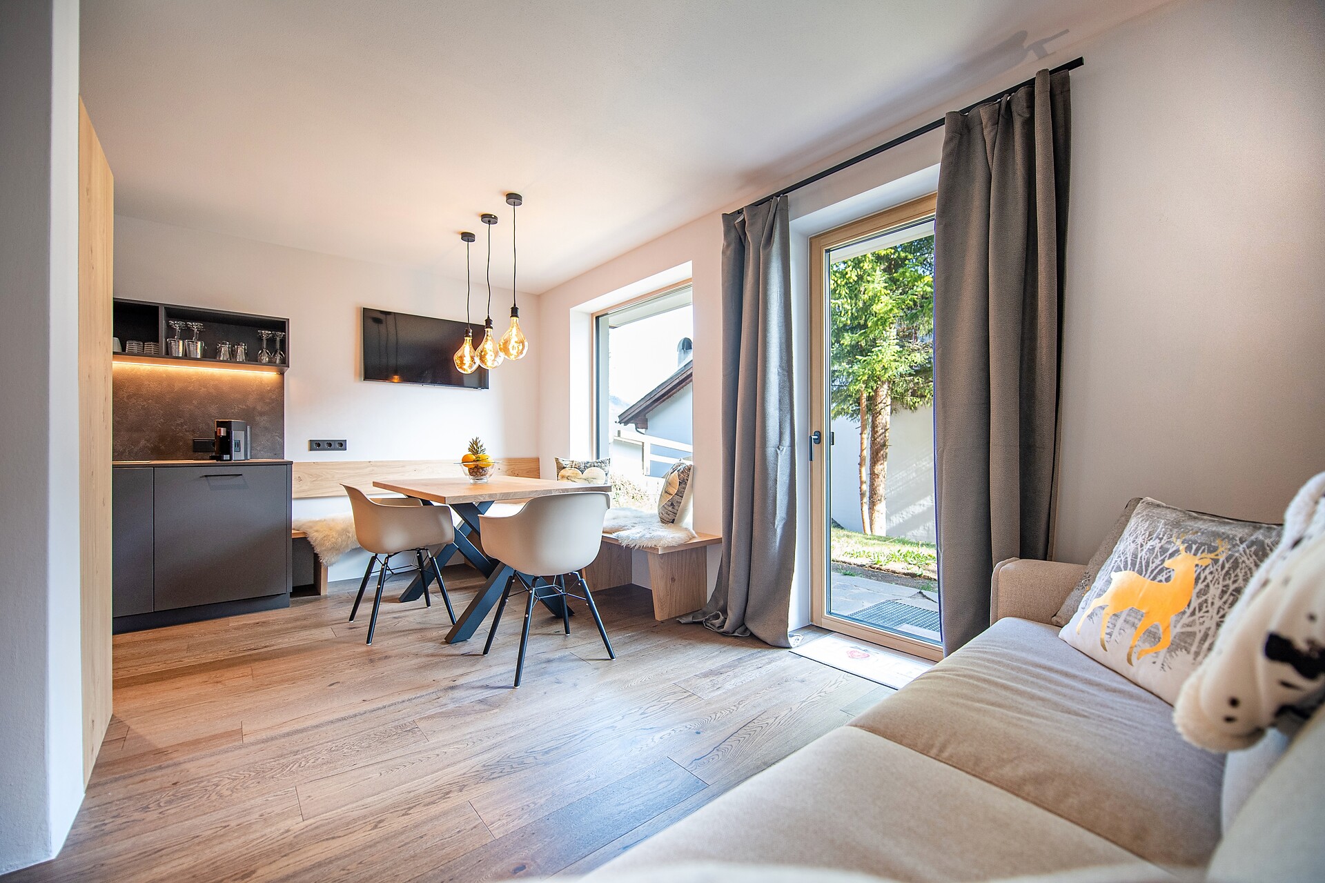 Apartments Elmarino
