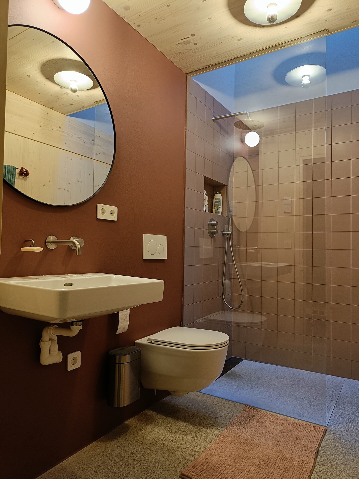 bathroom with rainshower