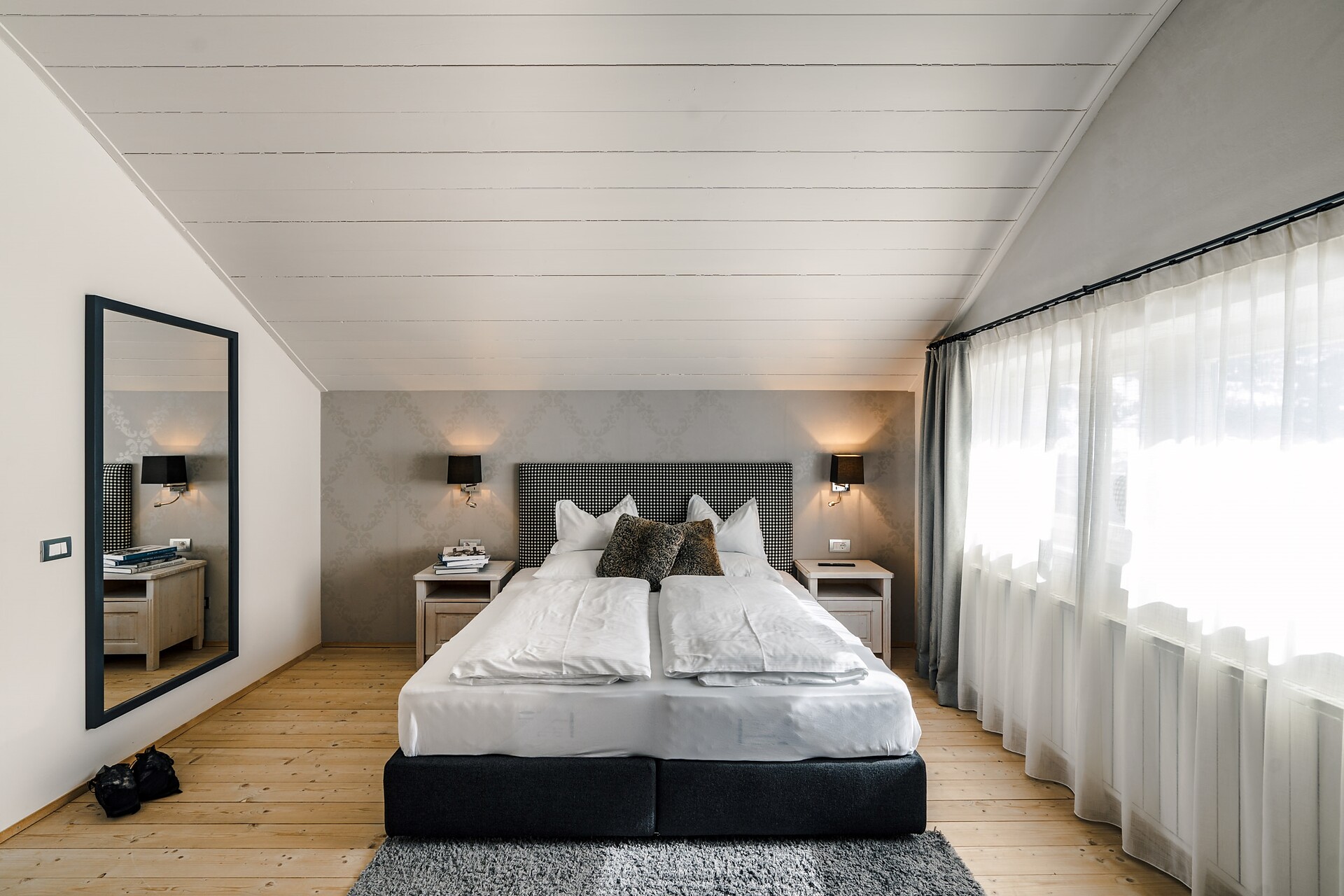 App. Picenin 61 Lodging