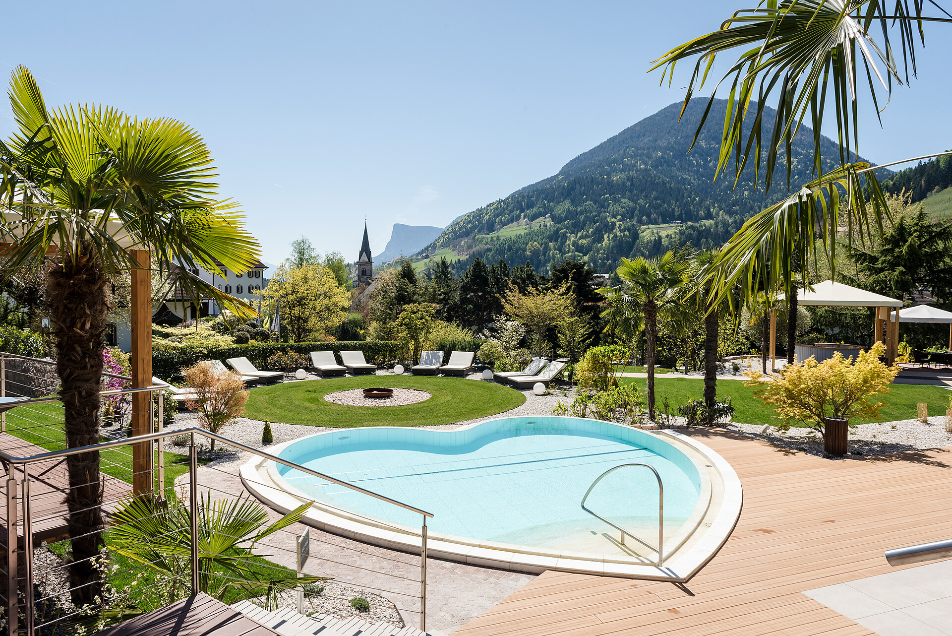 Herz Sole Pool