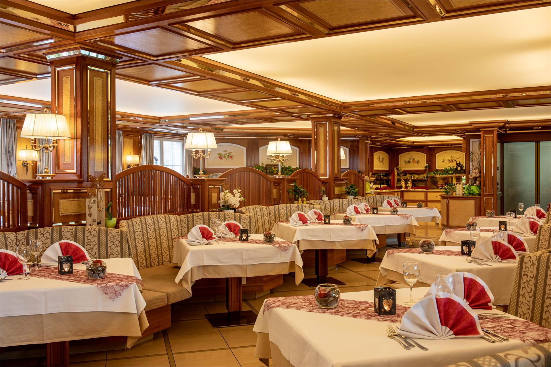 Aktiv- & Wellnesshotel Zentral Prad am Stilfser Joch 27 suedtirol.info