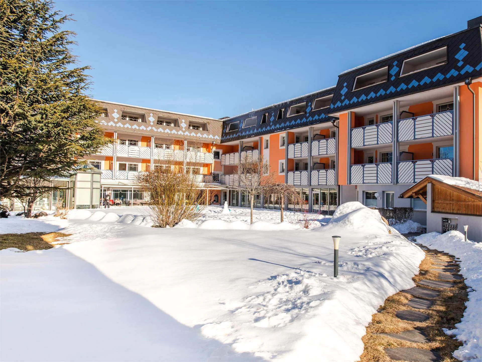 Aktiv- & Wellnesshotel Zentral Prato allo Stelvio 1 suedtirol.info