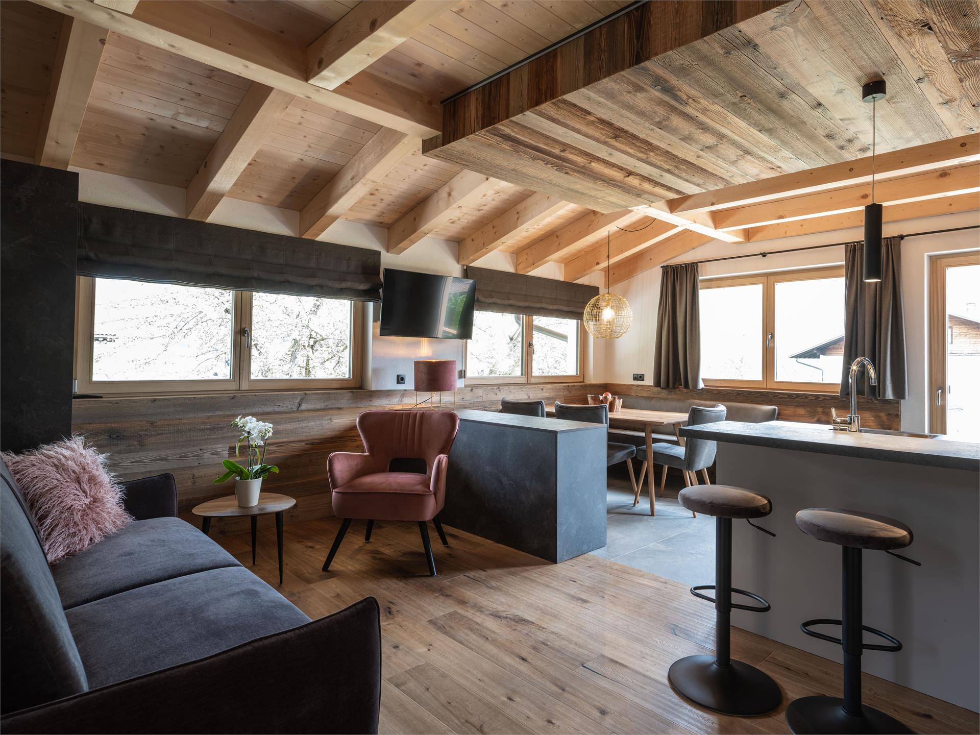 Andis Appartments Monguelfo-Tesido 26 suedtirol.info