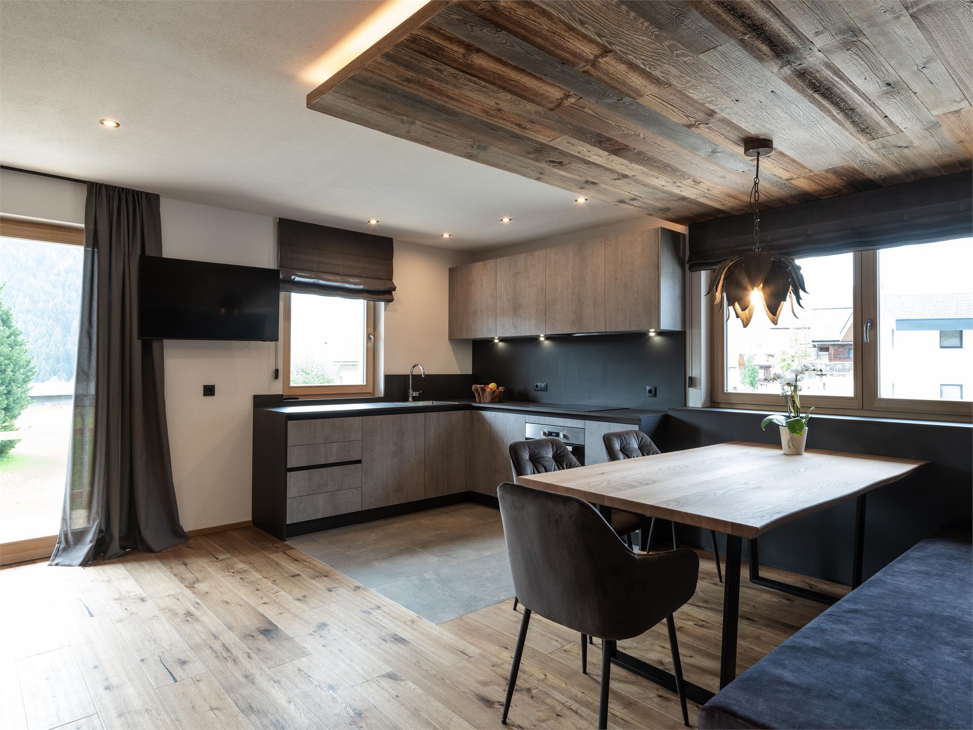 Andis Appartments Monguelfo-Tesido 10 suedtirol.info