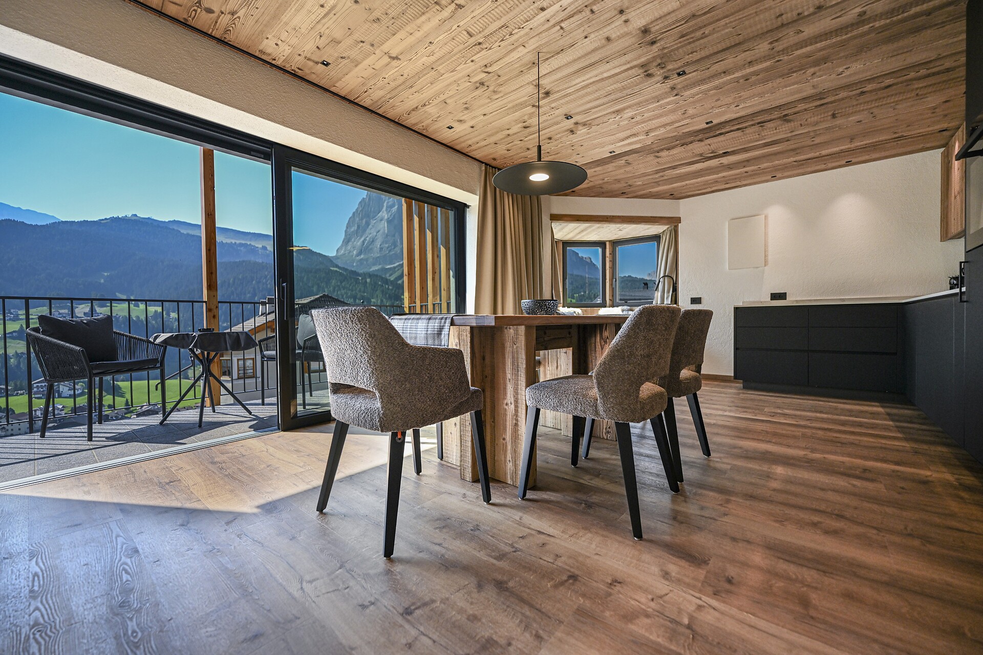 Appartamenti Dosplain - Regione dolomitica Val Gardena - #24 - suedtirol.info