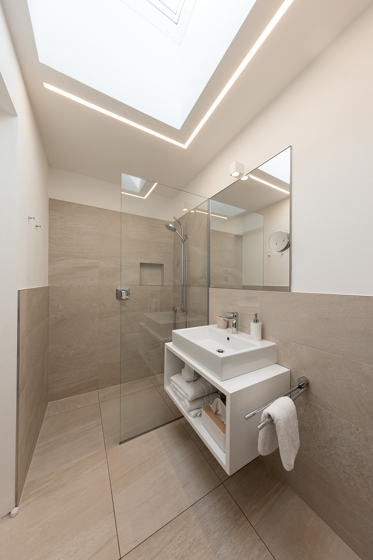 Modern and bright bathrooms in all the apartments