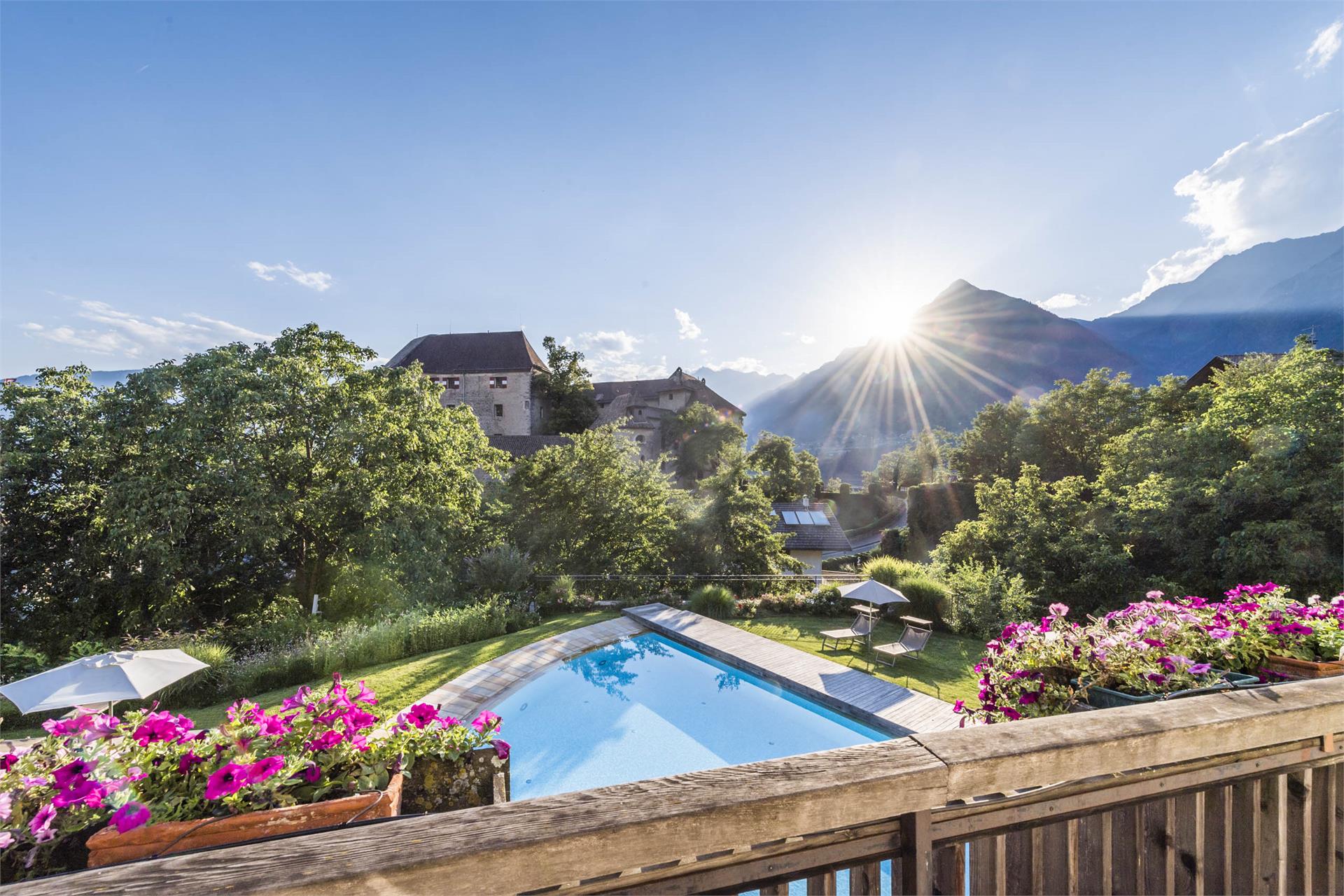 Baumgartner’s Blumenhotel Schenna/Scena 4 suedtirol.info