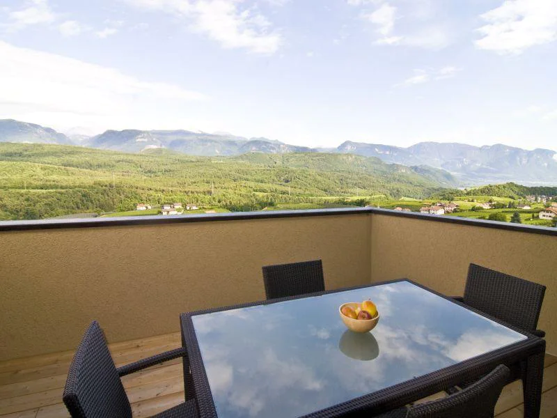 St. Quirinus - bio agriturismo Caldaro sulla Strada del Vino 8 suedtirol.info