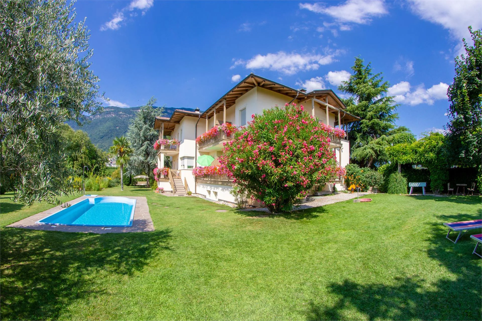 Blumenhof Appiano sulla Strada del Vino 7 suedtirol.info