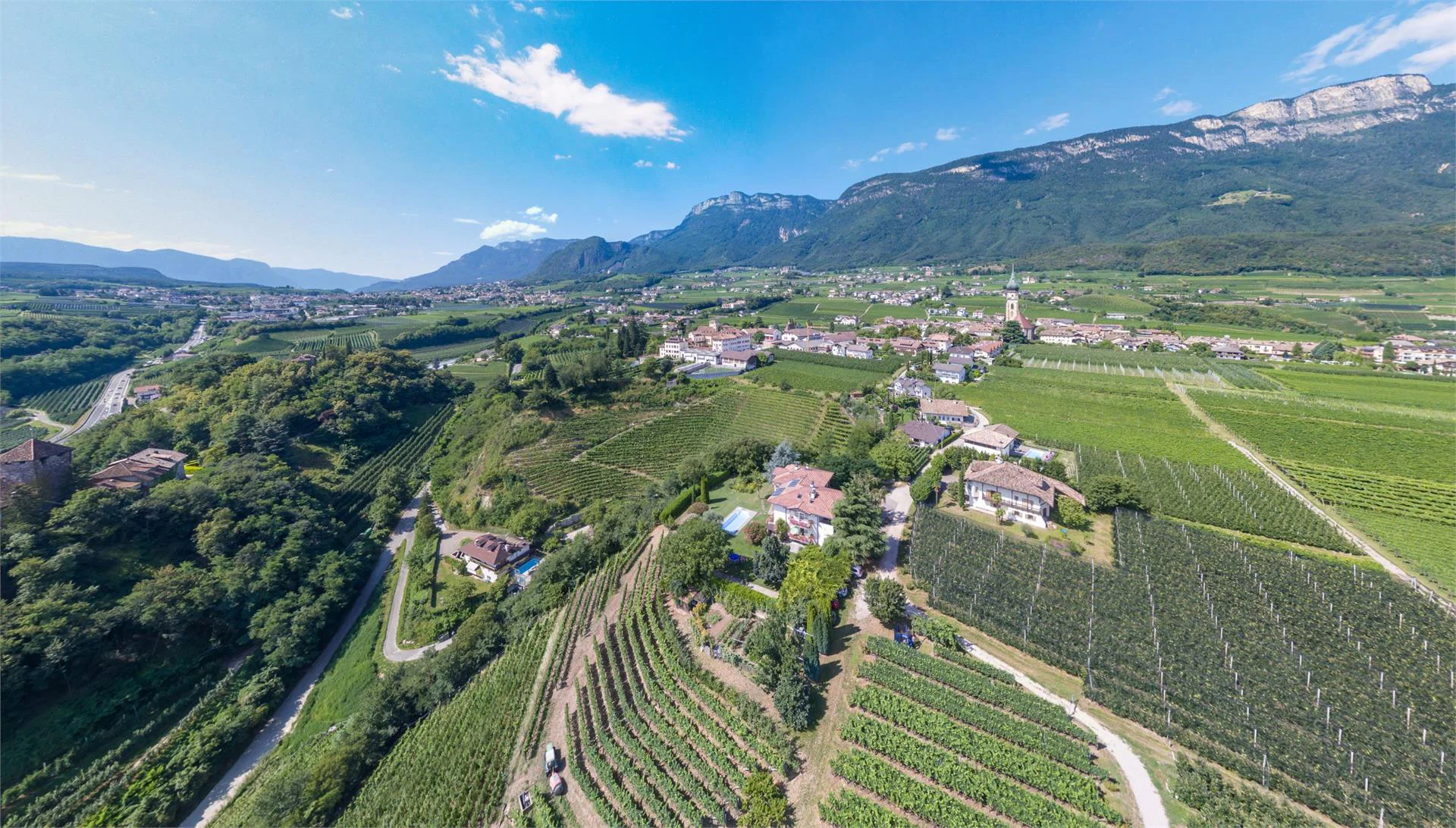 Blumenhof Appiano sulla Strada del Vino 6 suedtirol.info